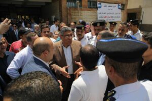 زيارة مفاجئة لمحافظ الجيزة بمركز تكنولوجي البدرشين