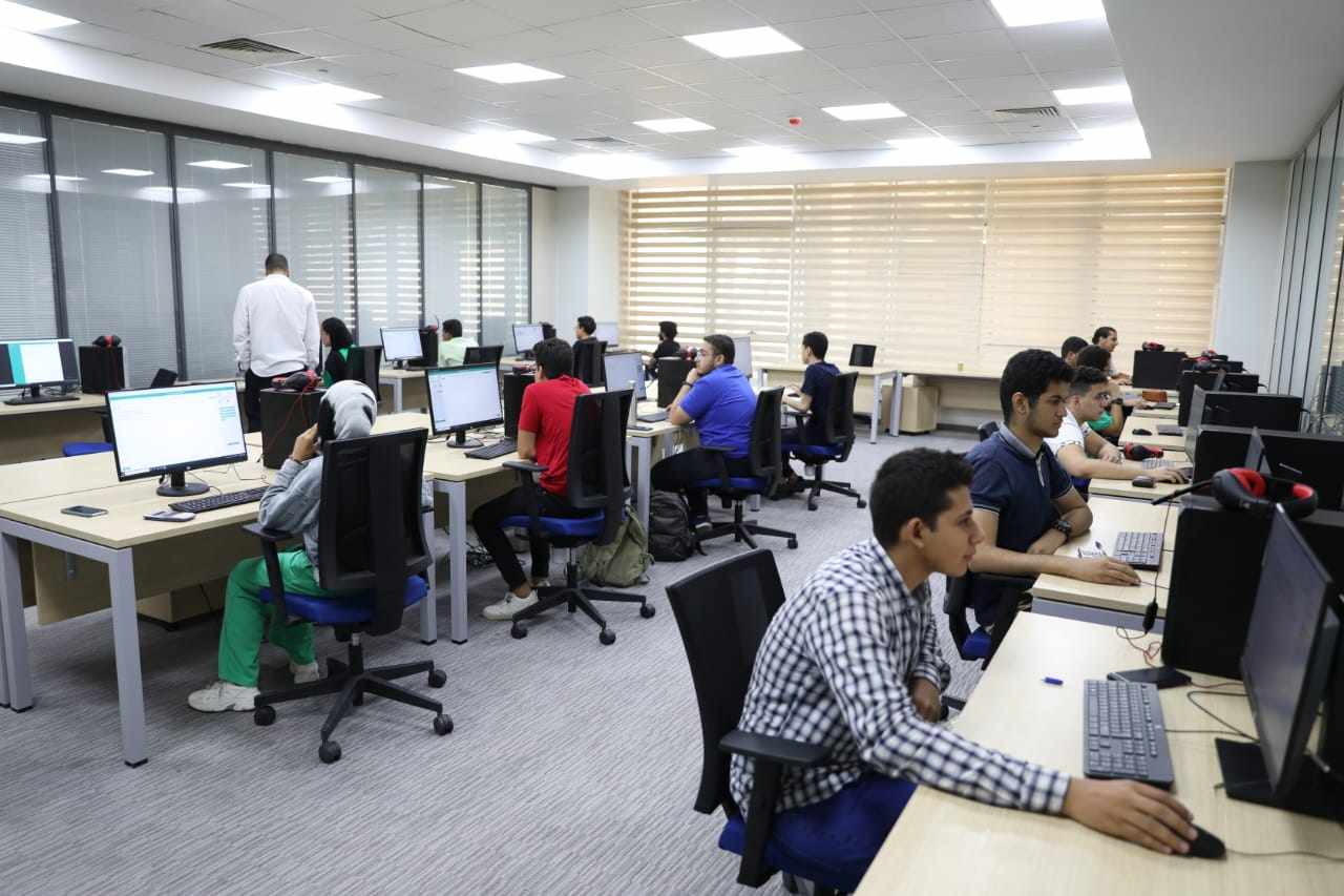 مكتب التنسيق يعلن تسجيل 15000 طالب وطالبة في اختبارات القدرات للثانوية العامة المصرية