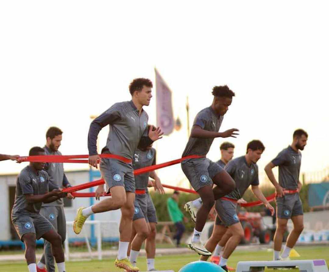 بيراميدز يختتم تدريباته استعدادًا لمواجهة الزمالك