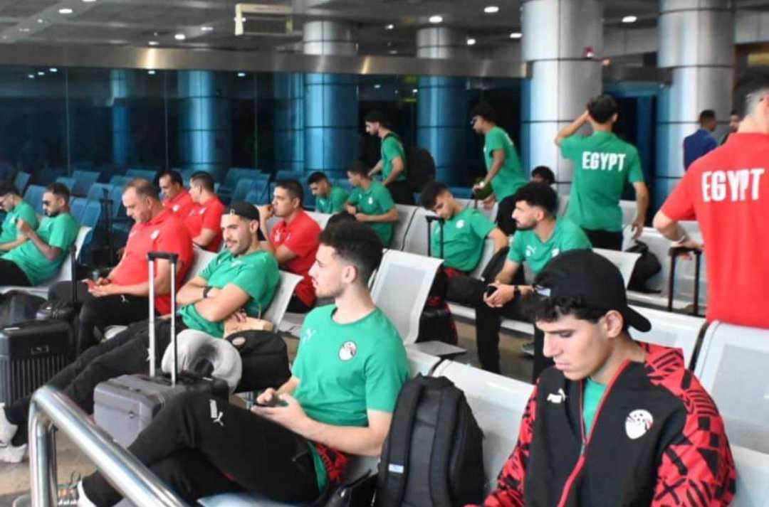 بعثة المنتخب الأوليمبي تصل فرنسا استعدادا لأولمبياد باريس 2024