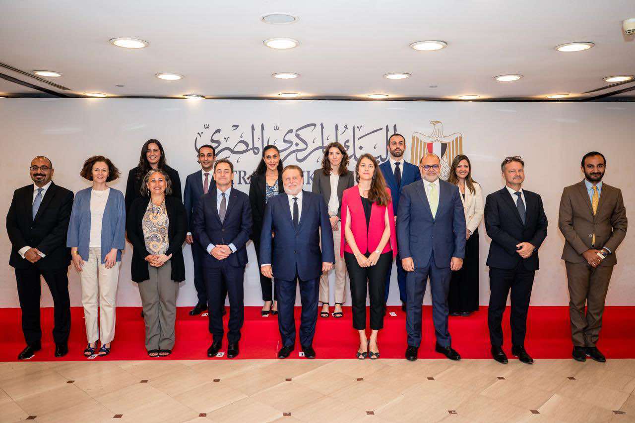 محافظ البنك المركزي يوقع مذكرة تعاون مع الوكالة الفرنسية لتنفيذ برنامج التمويل المستدام