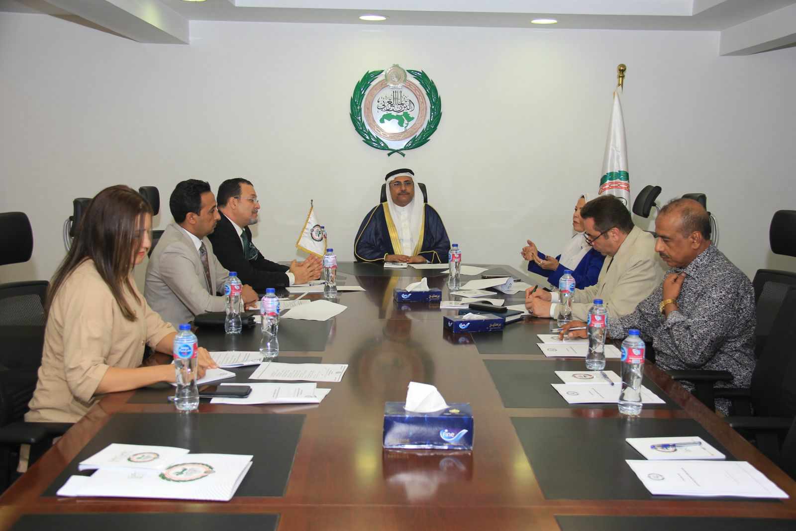 رئيس البرلمان العربي يعقد لجنة لتكريم الأعضاء تقديراً لجهودهم