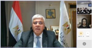 عبر الفيديو كونفرانس.. وزير التعليم العالى يشهد الجلسة الختامية لعرض نتاج أعمال “استوديو التصميم الدولى” لعام 2024