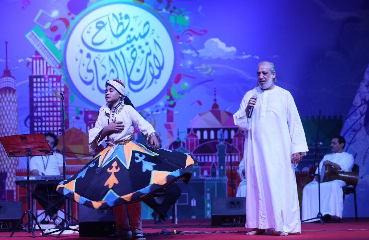 انطلاق فعاليات الليلة التاسعة لبرنامج “صيف الإنتاج الثقافى”