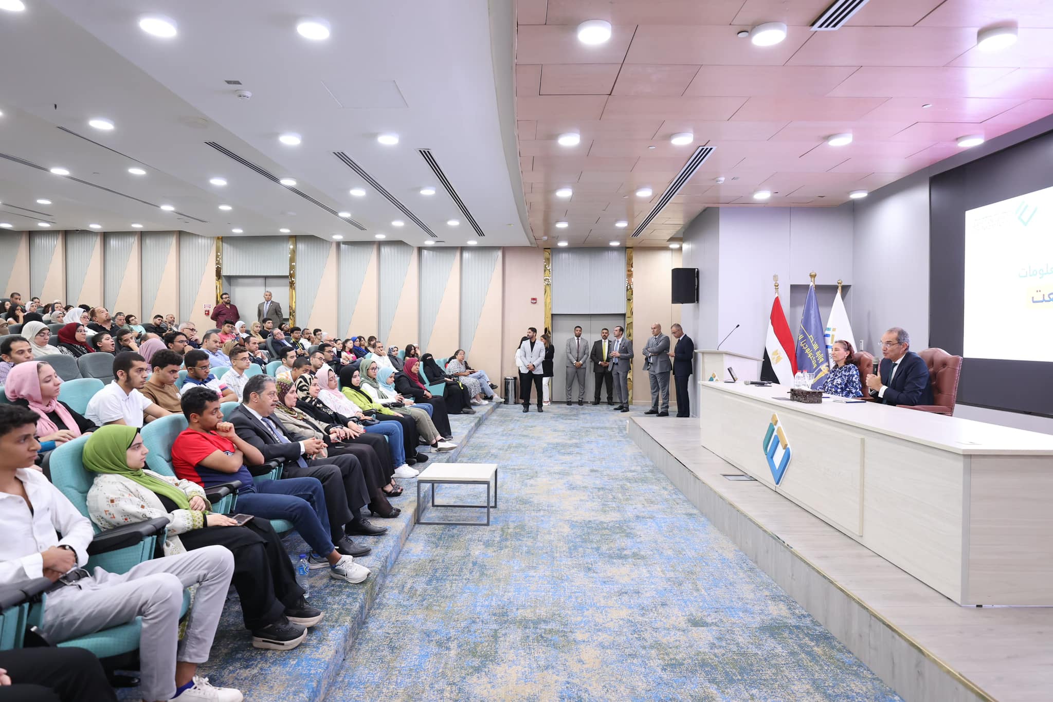 عمرو طلعت: جامعة مصر للمعلوماتية تؤهل الطلاب للمنافسة باقتدار فى سوق العمل العالمى