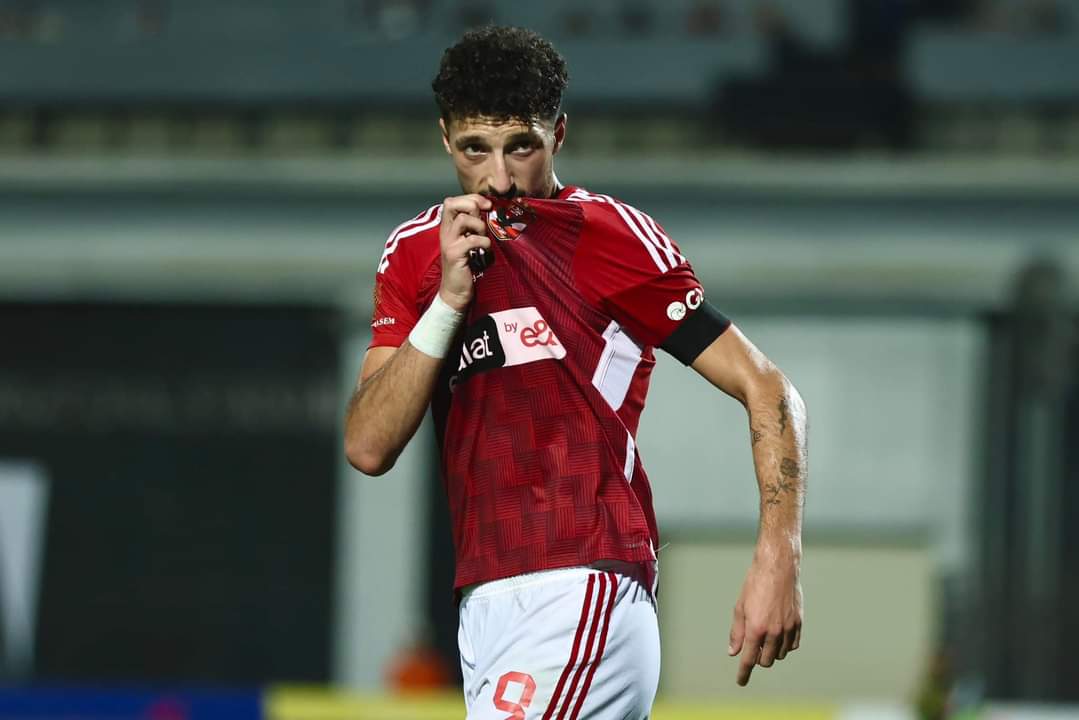 هل يرحل وسام أبو علي عن الأهلي؟