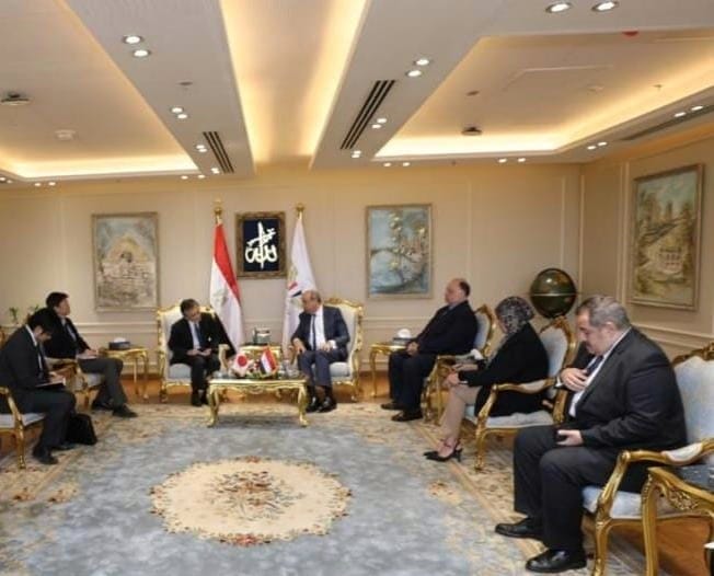 وزير الطيران المدني