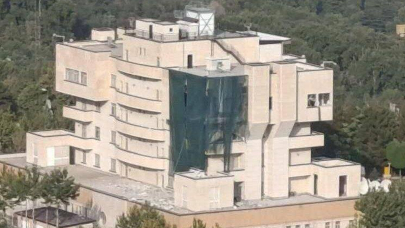 نيويورك تايمز: قنبلة مزروعة منذ أسابيع وراء اغتيال إسماعيل هنية