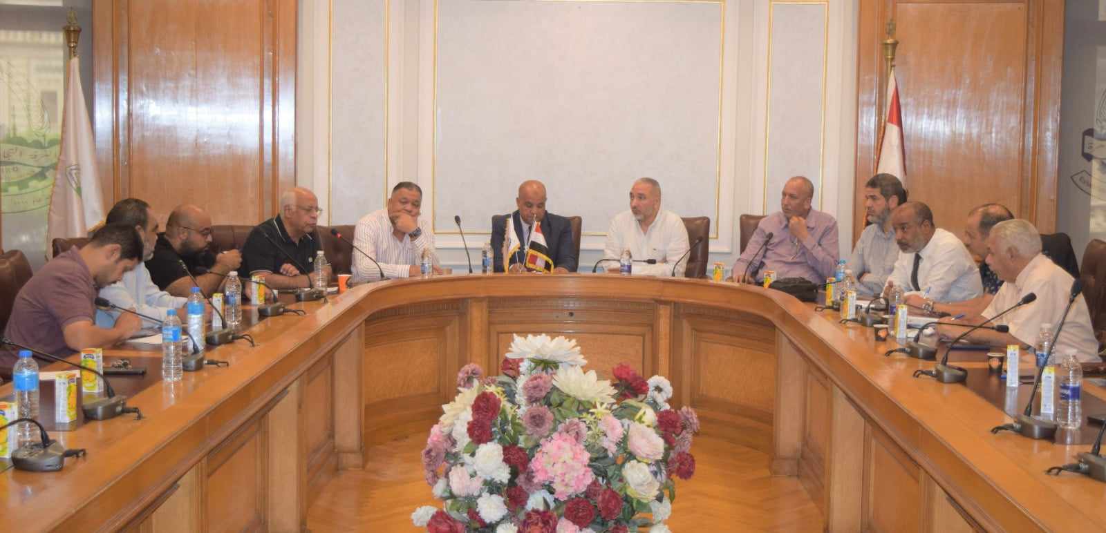 طوارئ بغرفة القاهرة لتنظيم معرض “اهلا مدارس”