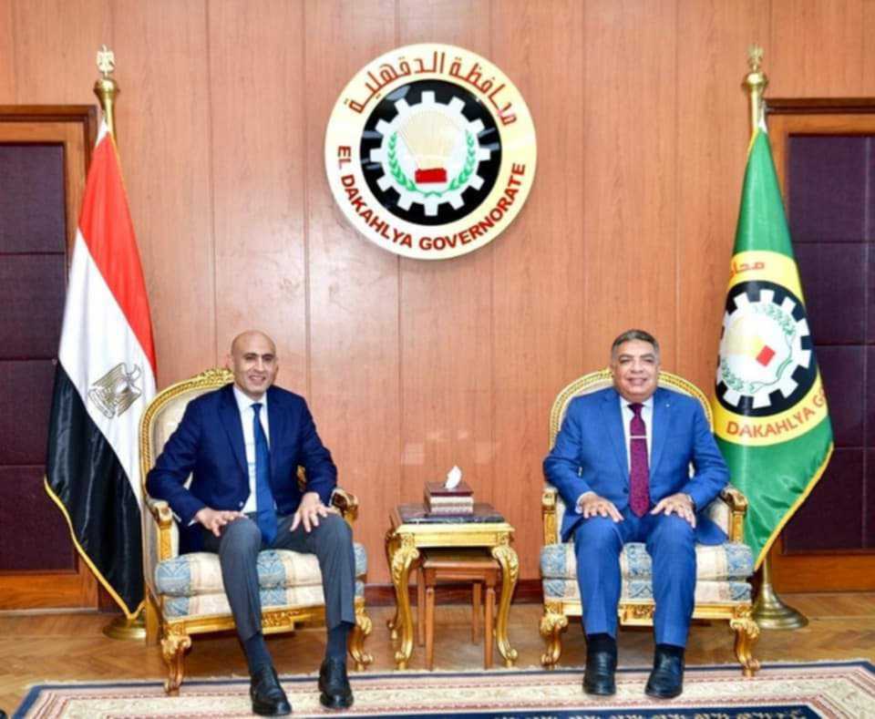 في جولة تفقدية.. وزير التعليم يبحث مع محافظ الدقهلية سبل حل مشاكل التعليم