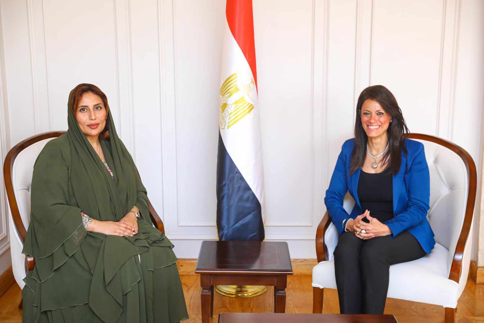 المشاط تؤكد تهيئة البيئة المناسبة لتشجيع الاستثمارات الإماراتية