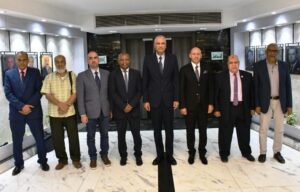 الزراعة: المدير التنفيذي للتعمير والتنمية الزراعية يتابع ملف الاستثمار والارشاد والميكنة وأصول الهيئة في محافظة أسوان