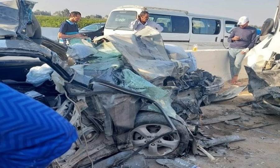 إصابة 3 أشخاص في اصطدام سيارة بمحول كهرباء بطريق ديروط – الفرافرة