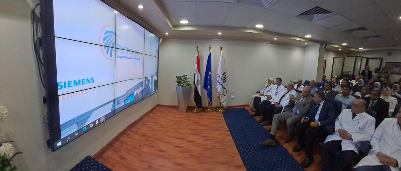 وزير الطيران المدني يتفقد الأقسام والوحدات الطبية بمستشفى مصر للطيران للاطمئنان على جودة الخدمات الطبية المقدمة للعملاء.