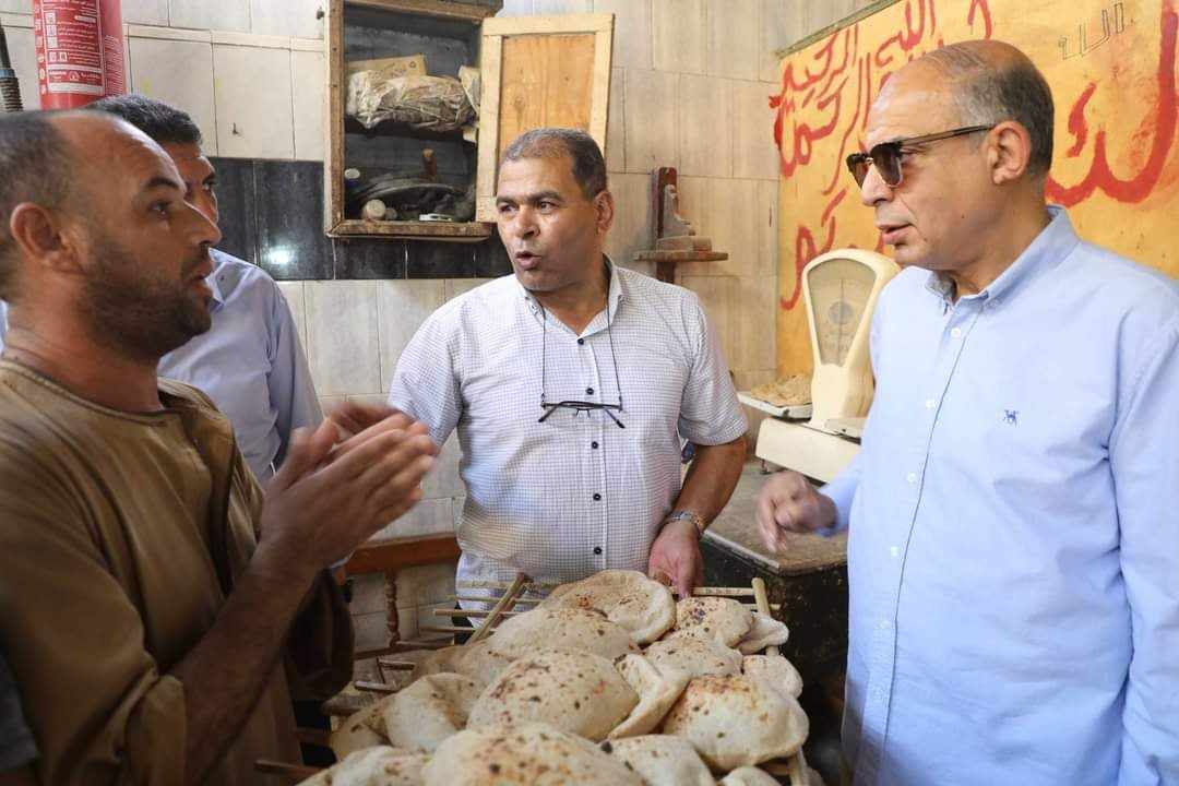 حملة تفتيشية علي المخابز البلدية بالمنيا  وضبط ١٥ مخالفة تموينية
