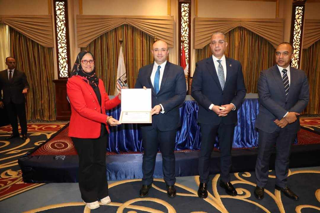 محافظا بني سويف  والفيوم يشهدان مؤتمر المبادرة الوطنية للمشروعات الخضراء الذكية