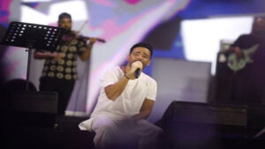 رامي جمال يحيي حفلًا غنائيًا في الإسكندرية