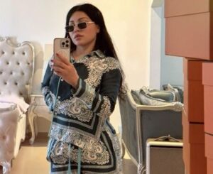 هيفاء وهبي تودع عطلتها الصيفية بإطلالات مميزة ومختلفة