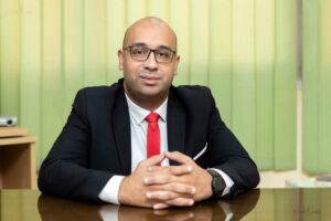 خالد عبدالغفار يعتمد حركة قيادات وزارة الصحة والسكان