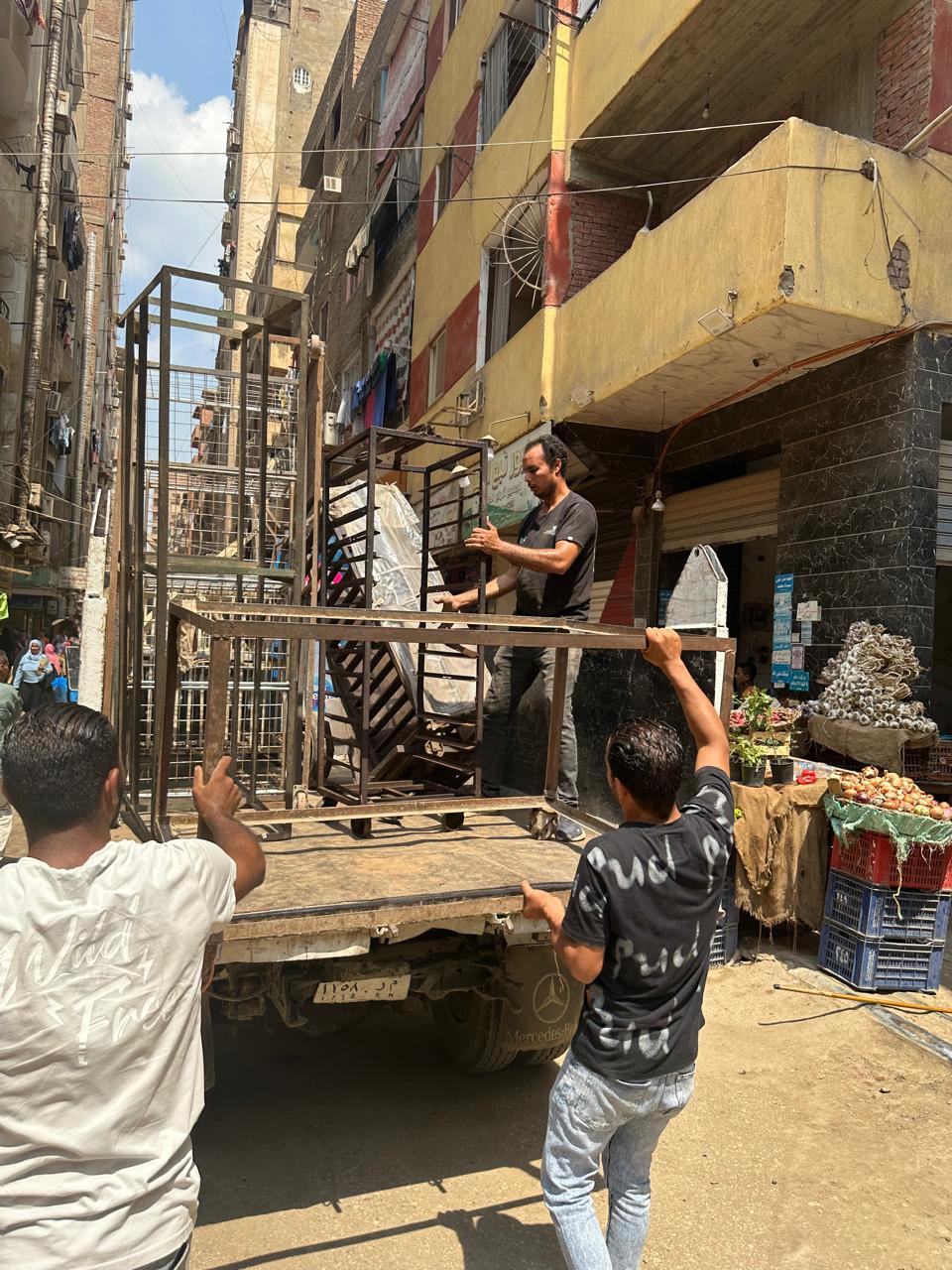 الجيزة تفتتح شارع أبو عبيدة بن الجراح بعد رفع الاشغالات للمحال والطريق العام