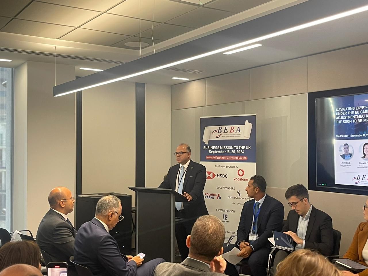 رئيس الرقابة المالية يستعرض جهود تطوير القطاع المالي غير المصرفي أمام المستثمرين في لندن