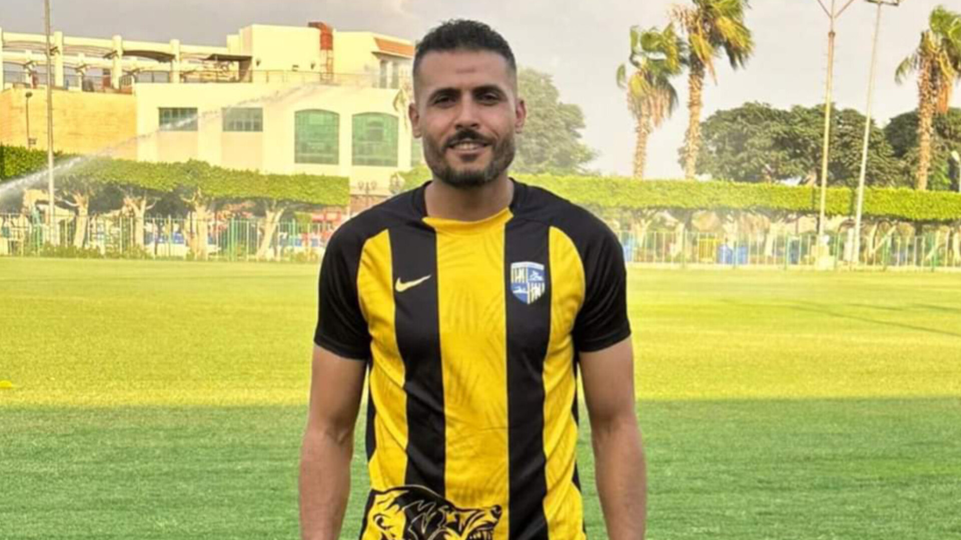 المقاولون العرب يدعم صفوفه بمدافع حرس الحدود