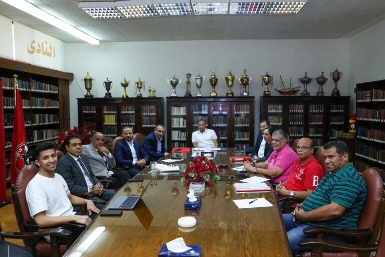 إجتماع مجلس إدارة النادي الأهلي