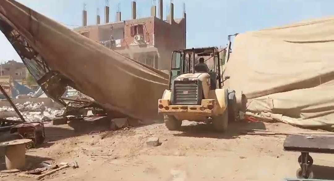 استمرار حملات إزالة مخالفات البناء بمحافظة الجيزة