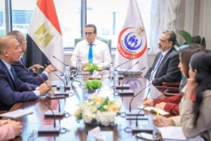 خالد عبدالغفار يعقد اجتماع لمتابعة تفعيل الهيكل المؤسسي للوزارة