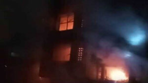 إصابة 13 شخصا باختناق في حريق مطرانية بني سويف