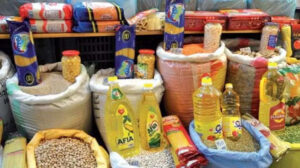 انخفاض أسعار السلع الأساسية بالسوق المحلي اليوم