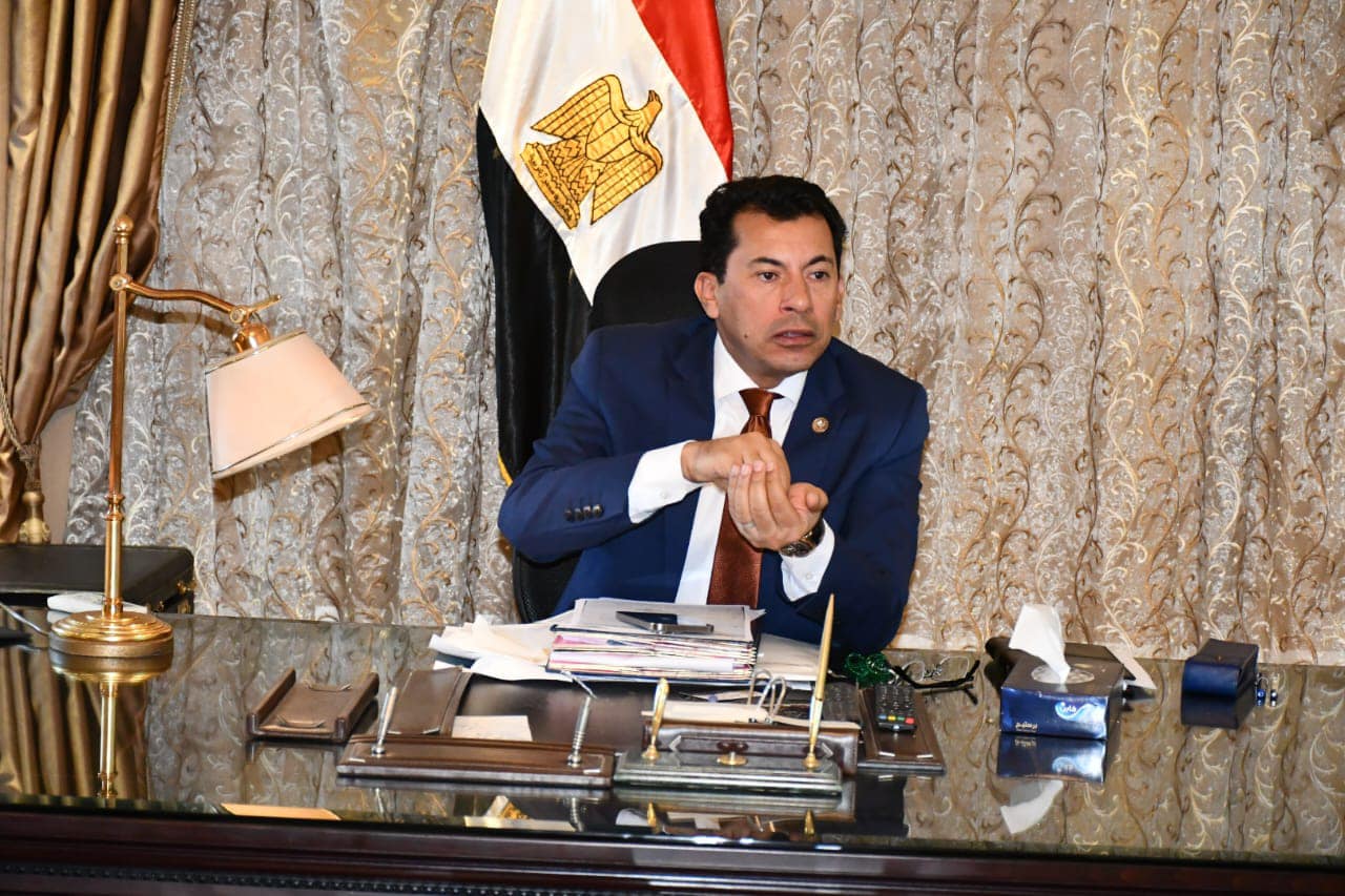 كيف تخطط الدولة لتعزيز مساهمة الشركات الرياضية في الاقتصاد؟