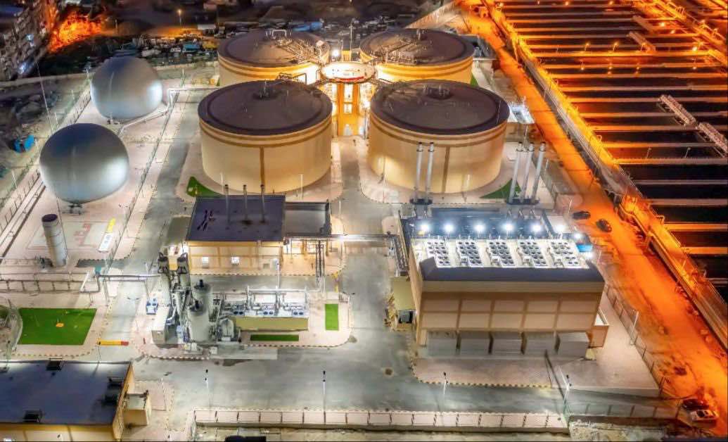 نائب وزير الإسكان يتابع موقف تقديم خدمات الصرف الصحي بمحافظة الإسكندرية