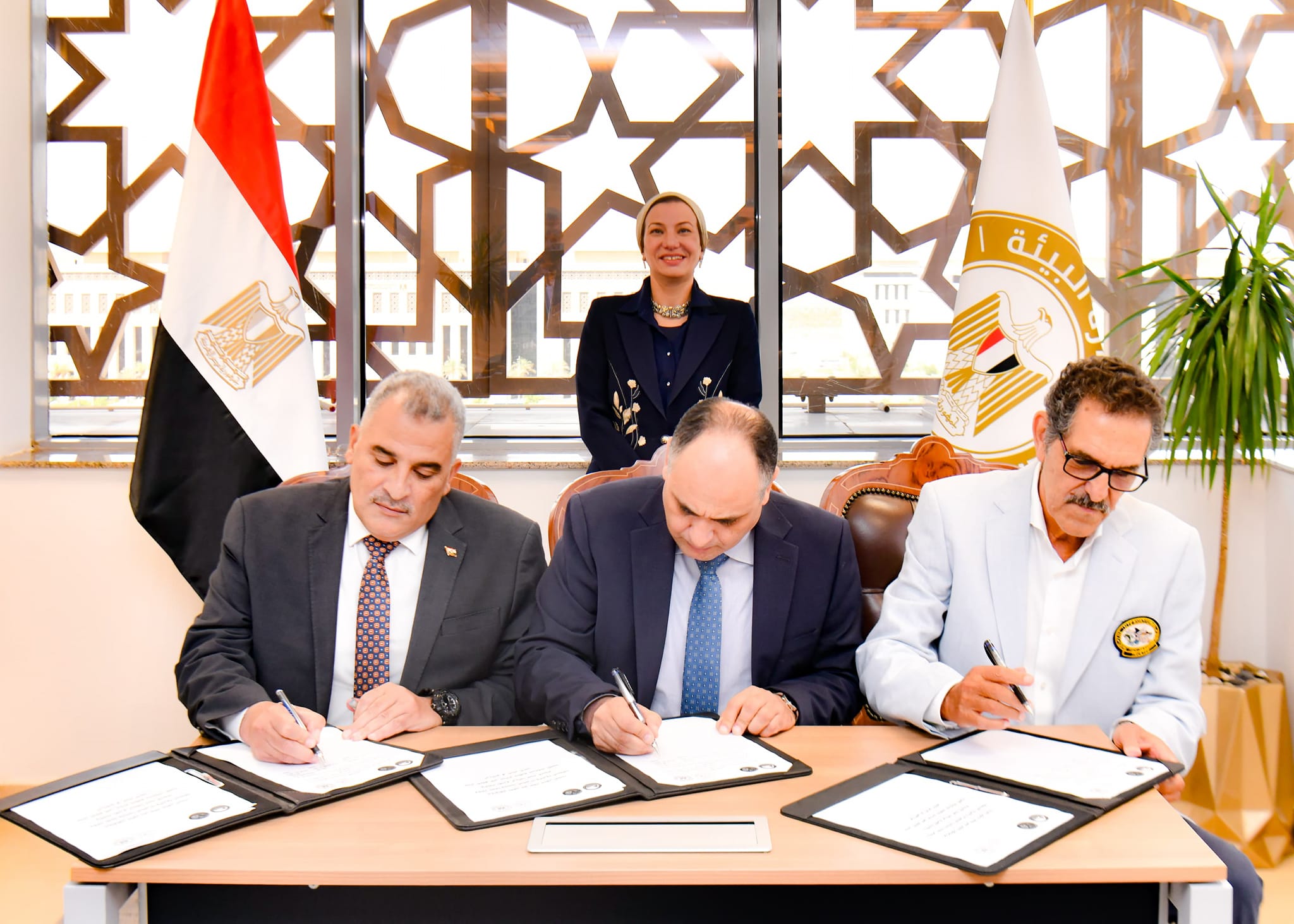 وزيرة البيئة تشهد مراسم توقيع بروتوكول تعاون ثلاثي لتشجيع هواية الصيد