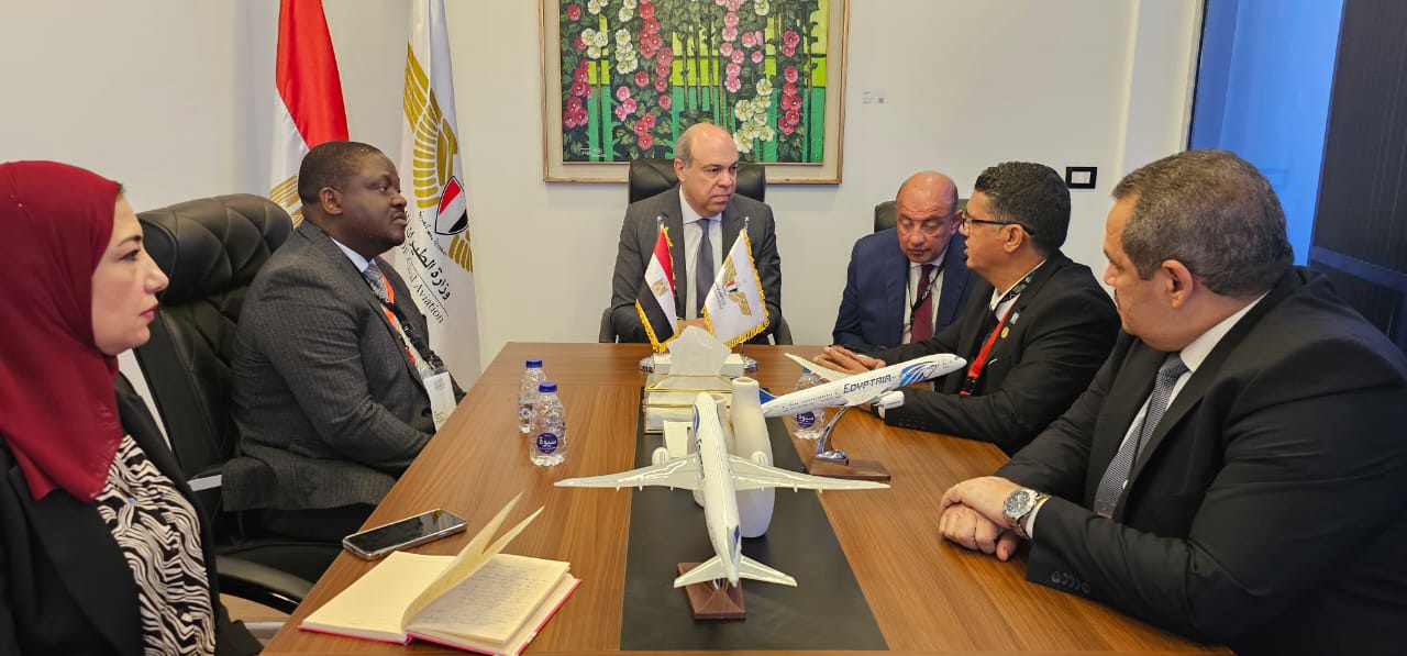 وزير الطيران المدني يجتمع برئيس المجلس الدولي للمطارات ACI لإقليم إفريقيا وسكرتير عام المجلس