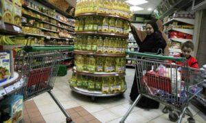 كيلو الطماطم 2٦.٥ جنيه  والكوسة ٢٧.٥ جنيه ..تعرف علي اسعار السلع اليوم