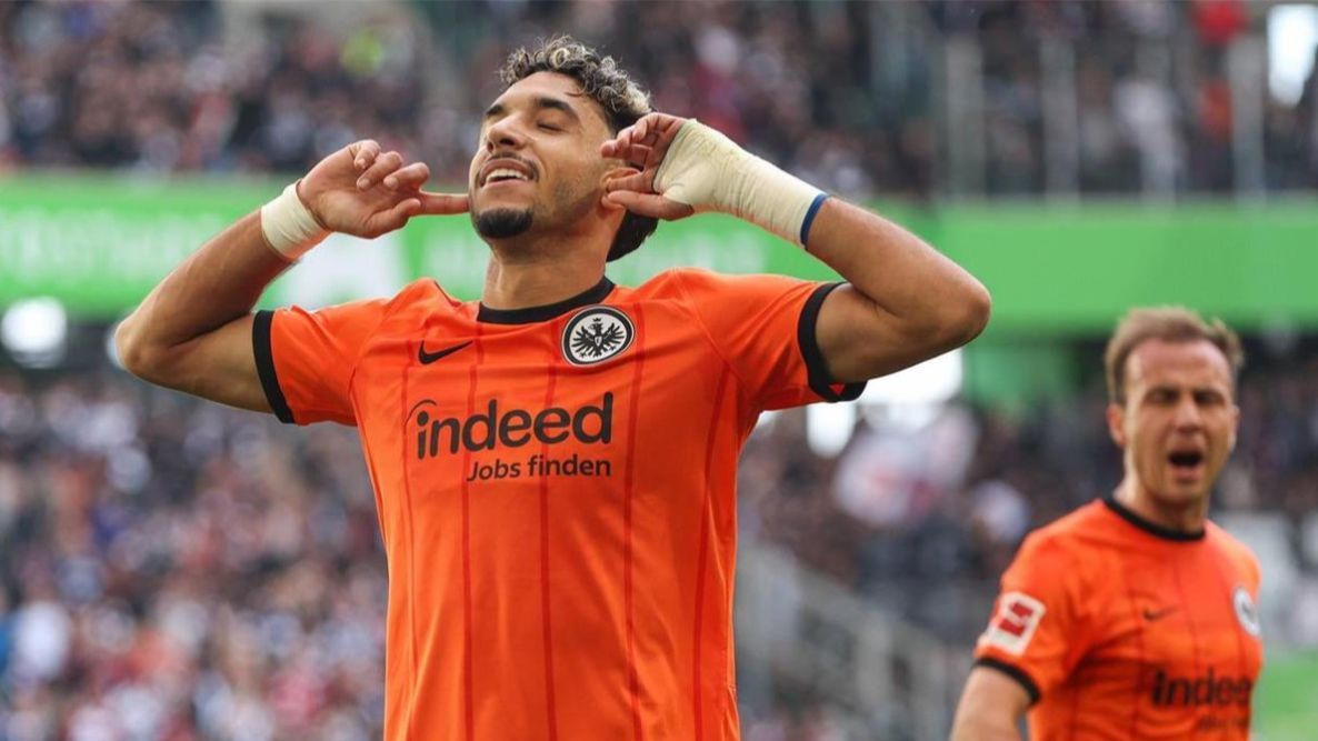 مدرب فرانكفورت غاضب من “مرموش” رغم تسجيله ثنائية