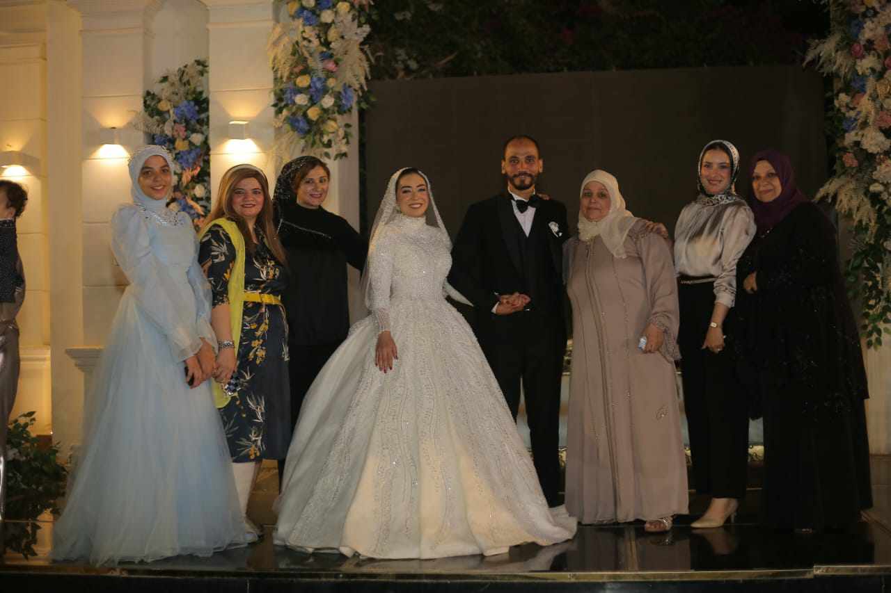 أسرة البورصجية تهنئ الزفاف السعيد