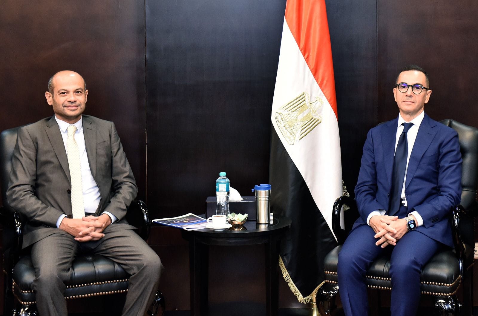 وزير الاستثمار خلال لقائه برئيس البورصة : جاري العمل على دراسة العديد من المقترحات بشأن ضريبة الأرباح الرأسمالية