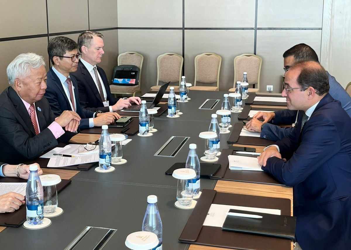 وزير المالية:  نتطلع إلى ضخ المزيد من الاستثمارات الإضافية للبنك الآسيوي فى مصر