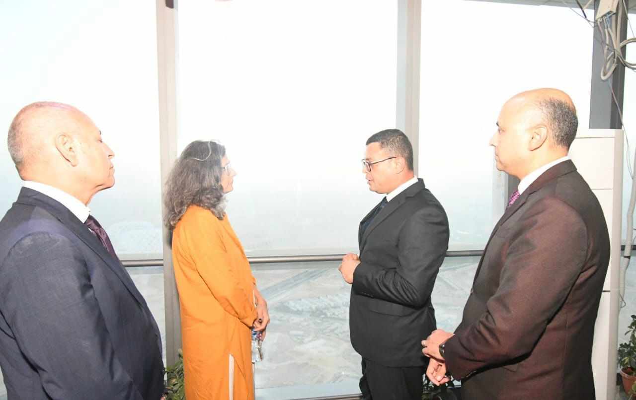 وزير الإسكان يصطحب وكيلة الأمين العام للأمم المتحدة فى جولة بالعاصمة الإدارية.. صور