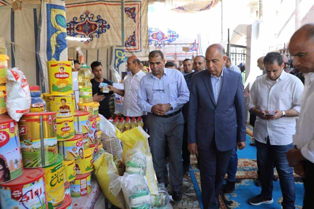 محافظ المنيا: منافذ دائمة لبيع السلع الغذائية بأسعار مخفضة  ضمن مبادرة “بداية”