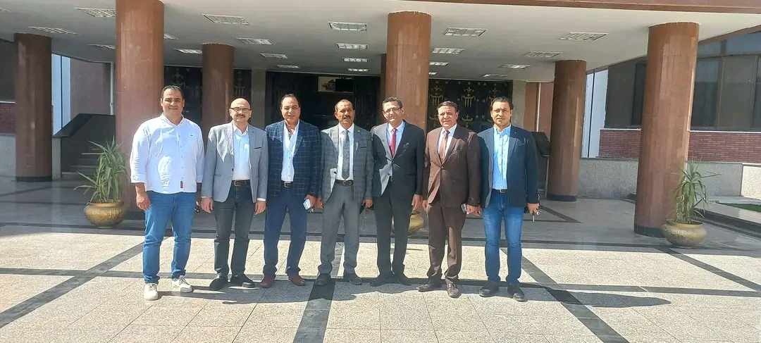 نقيب الصحفيين يعقد دورة تدريبية حول السلامة المهنية للصحفيين والصحفيات بأسيوط