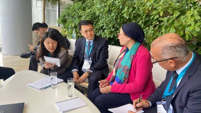 وزيرة البيئة تعقد لقاءات ثنائية مع ممثلي دول الصين وسنغافورة والولايات المتحدة الأمريكية