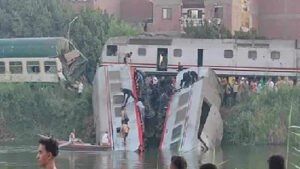 الصحة :إصابة 20 راكبًا جراء حادث قطار المنيا.. ولا حالات وفاة حتى الآن