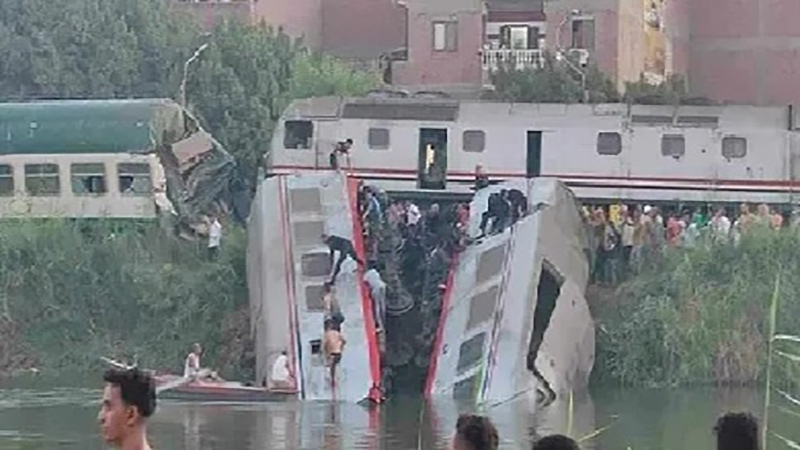الصحة :إصابة 20 راكبًا جراء حادث قطار المنيا.. ولا حالات وفاة حتى الآن