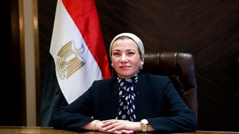 وزيرة البيئة تستعرض جهود مجال تحسين إدارة المخلفات الإلكترونية