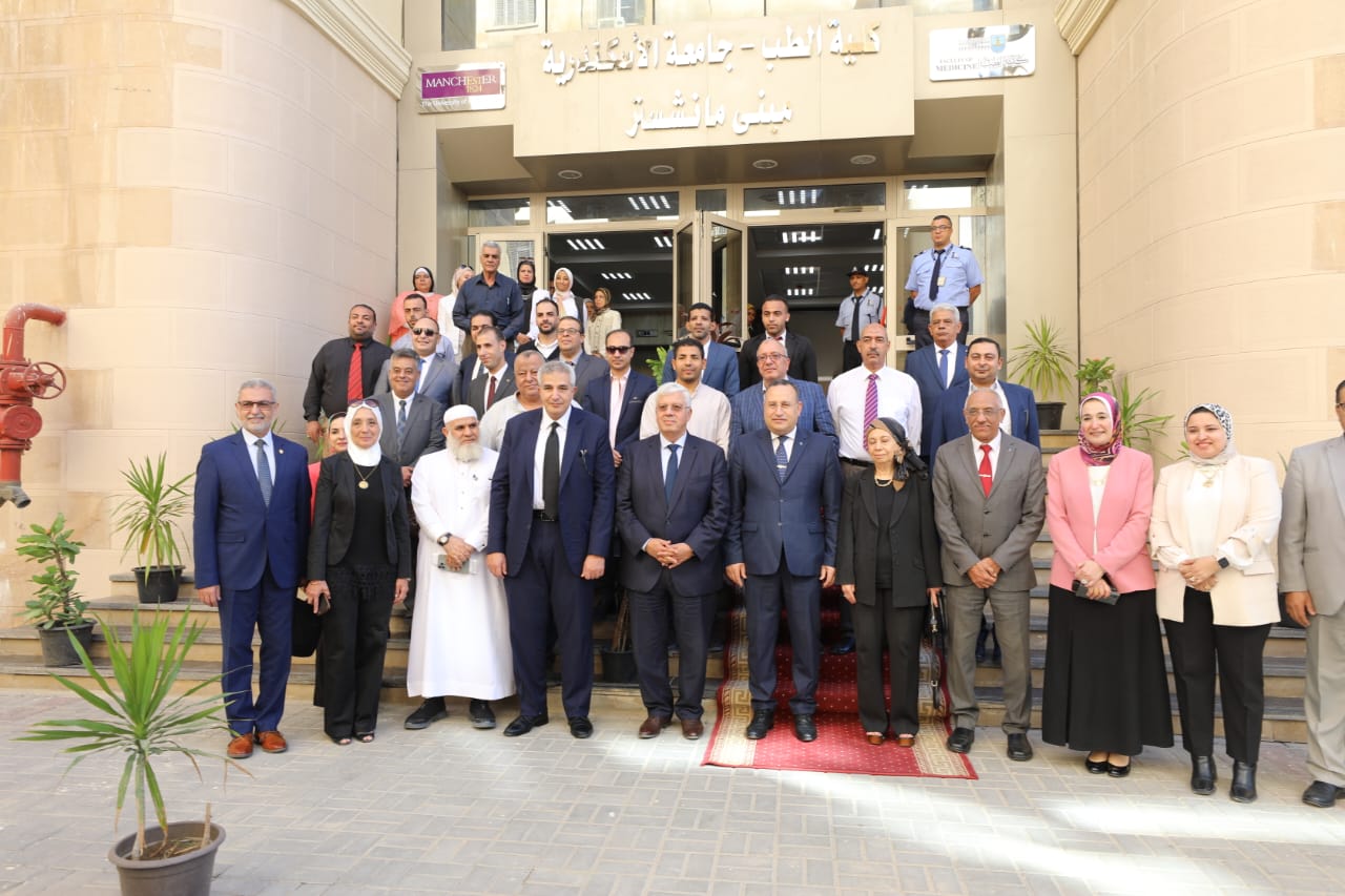 بتكلفة 514 مليون جنيه.. عاشور  يفتتح عددًا من المشروعات بجامعة الإسكندرية 