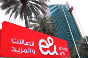 “إي آند الإمارات” تطلق الخدمة المدارة “واي فاي 7” لدعم قطاع الأعمال