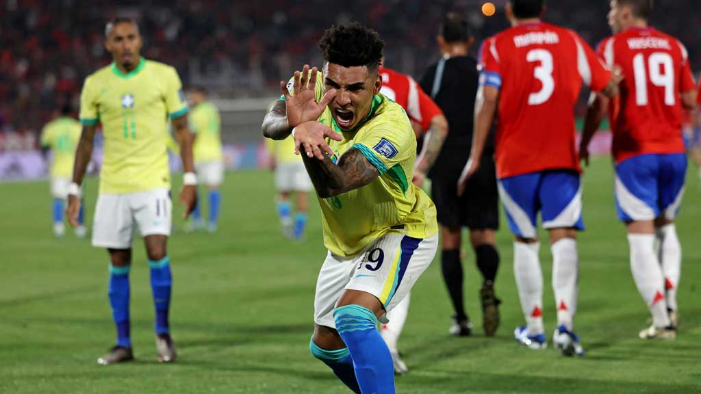 فوز البرازيل وتعثر الأرجنتين في تصفيات أمريكا الجنوبية المؤهلة للمونديال